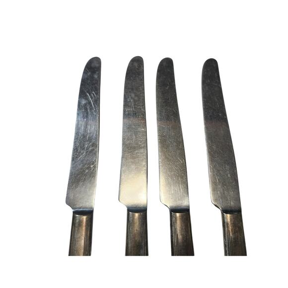 4 Tudor Plate Oneida Friendship-Medality Dinner Knives 9⅛" 1932 Stainless Blade - Picture 7 of 8